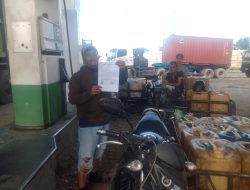 SPBU PELABUHAN BELAWAN DISOROT: ANTREAN BECAK MOTOR DAN DRUM BBM JADI PERHATIAN, HUMAS TEGASKAN PENYALURAN UNTUK NELAYAN SESUAI KETENTUAN